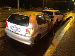 Zderzenie pojazdów w Opolu. Sprawca uciekł, a w pojeździe zostawił alkohol