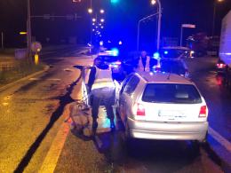 Zderzenie pojazdów w Opolu. Sprawca uciekł, a w pojeździe zostawił alkohol