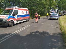 Motocykl zderzył się z samochodem osobowym na trasie Bierdzany - Ligota Turawska.