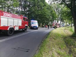 Motocykl zderzył się z samochodem osobowym na trasie Bierdzany - Ligota Turawska.