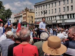 Rafał Trzaskowski odwiedził Opolszczyznę. Tłumy Opolan na Placu Wolności