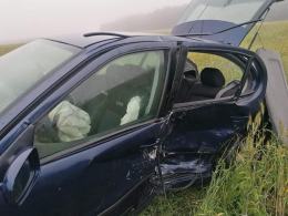 Niebezpieczny poranek na drogach. Zderzenie pojazdów w powiecie strzeleckim
