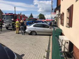 Utrudnienia na trasie Opole-Prudnik po zderzeniu 3 pojazdów w Górkach