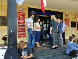 Manifestacja Młodzieżowego Strajku Klimatycznego pod Urzędem Wojewódzkim zakłócona