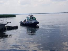 Rozpoczynamy okres wakacyjny. Policjanci przypominają o zagrożeniach