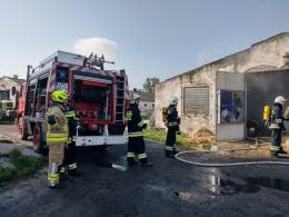 Strażacy gasili kurnik w Chrząstowicach