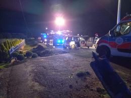 Wypadek w Brynicy. Młody mężczyzna pijany i bez uprawnień