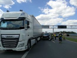 Karambol na A4 w kierunku Katowic. Zderzyły się 4 pojazdy