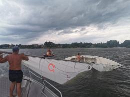 Planując wypoczynek nad wodą pamiętajmy o bezpieczeństwie. Policja apeluje