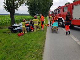 Wypadek na DK 94 przed Strzelcami Opolskimi. Ranna kierująca osobówką