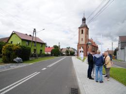 Wielka feta na otwarcie nowej drogi przez Narok w gminie Dąbrowa