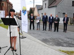 Wielka feta na otwarcie nowej drogi przez Narok w gminie Dąbrowa
