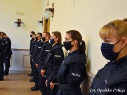 21 nowych policjantów ślubowało na sztandar