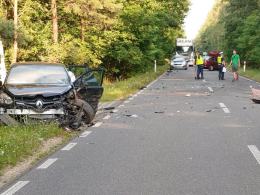 Trzyosobowa rodzina w szpitalu po wypadku na trasie Ozimek-Kolonowskie