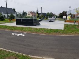 W Dąbrowie otwarto rolkowisko i skatepark