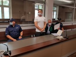Ukradli sprzęt budowlany w Michałówku. Trafili przed sąd