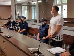 Ukradli sprzęt budowlany w Michałówku. Trafili przed sąd