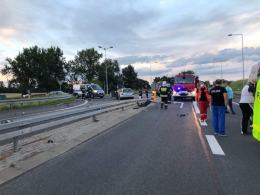 Zderzenie pojazdów w Otmuchowie. Droga jest nieprzejezdna