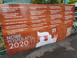 Na Moście Groszowym w Opolu pojawiło się 21 nowych postulatów sierpniowych