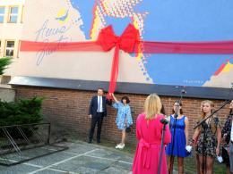 Mural Anny Jantar oficjalnie odsłonięty. W uroczystościach uczestniczyła Natalia Kukulska