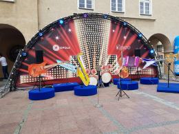 Muzyczna instalacja na rynku w Opolu a w niej...można zagrać prawdziwy koncert