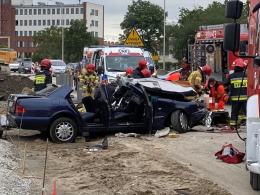 Czołowe zderzenie na ulicy Bohaterów Monte Cassino w Opolu