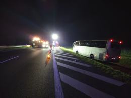 Wypadek autokaru z żołnierzami na brzeskim odcinku A4