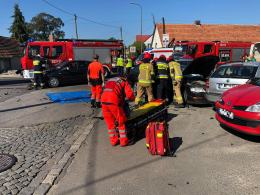 Zderzenie kilku osobówek na skrzyżowaniu Prószkowskiej i Kwoczka. 3 osoby w szpitalu