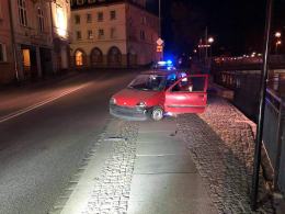Jazda pijanego kierowcy zakończona na Piastowskiej w Opolu