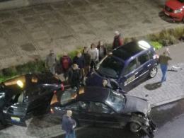 Rajd BMW zakończył uderzając w zaparkowane auta. Mieszkańcy mają dość
