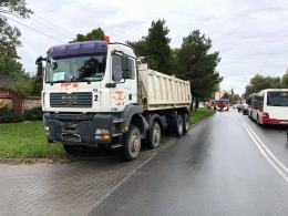 Zderzenie ciężarówki i Skody na Alei Przyjaźni w Opolu