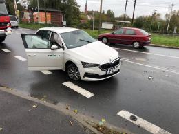 Zderzenie ciężarówki i Skody na Alei Przyjaźni w Opolu