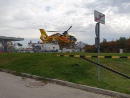 Rowerzysta wjechał prosto pod samochód ciężarowy. Lądował śmigłowiec LPR