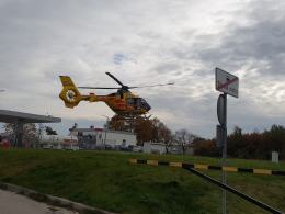 Rowerzysta wjechał prosto pod samochód ciężarowy. Lądował śmigłowiec LPR