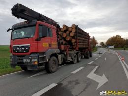 Rowerzysta wjechał prosto pod samochód ciężarowy. Lądował śmigłowiec LPR