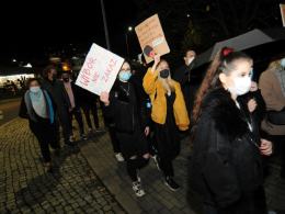 Tłumy protestujących w centrum Opola. "Solidarność nasza bronią"
