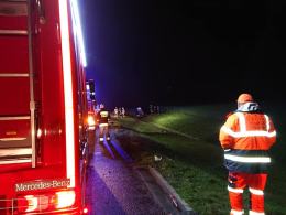 Kolizja na A4: Bus z 9 osobami w środku wypadł z drogi