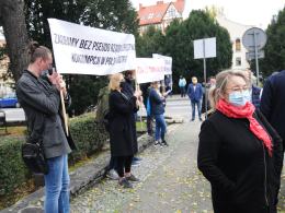 Protest branży gastronomicznej. "Czarna polewka dla rządu RP'.