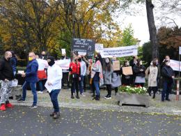 Protest branży gastronomicznej. "Czarna polewka dla rządu RP'.