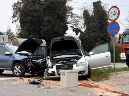 Wypadek na skrzyżowaniu pod Namysłowem. 3 osoby ranne