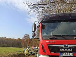 Kierowca stracił panowanie nad pojazdem. Dachowanie na trasie Raszowa - Łąki Kozielskie