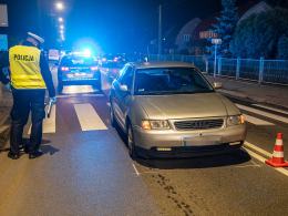 Kierująca Audi potrąciła kobietę na pasach w Kluczborku