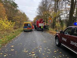 Śmiertelny wypadek na trasie Turawa-Rzędów. Nie żyje kierowca osobówki