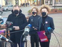 Udostępnił post o strajku kobiet na Facebooku. 14-latek straszony karą