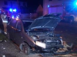 Niebezpieczne zdarzenie drogowe w Tłustomostach. Uczestnicy uciekli