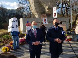 Konfrontacja Janusza Kowalskiego i Witolda Zembaczyńskiego podczas konferencji