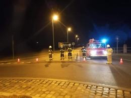 Czołowe zderzenie pojazdów w powiecie nyskim