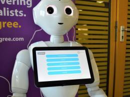 Robot udzieli niezbędnych informacji pacjentom USK