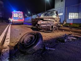 Czołowe zderzenie pojazdów w Ciężkowicach
