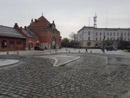 Można za darmo parkować przy Dworcu Głównym w Opolu - do czasu